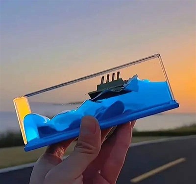 کشتی معلق مدل تایتانیک و کوه یخ WarShipمدل-14cm